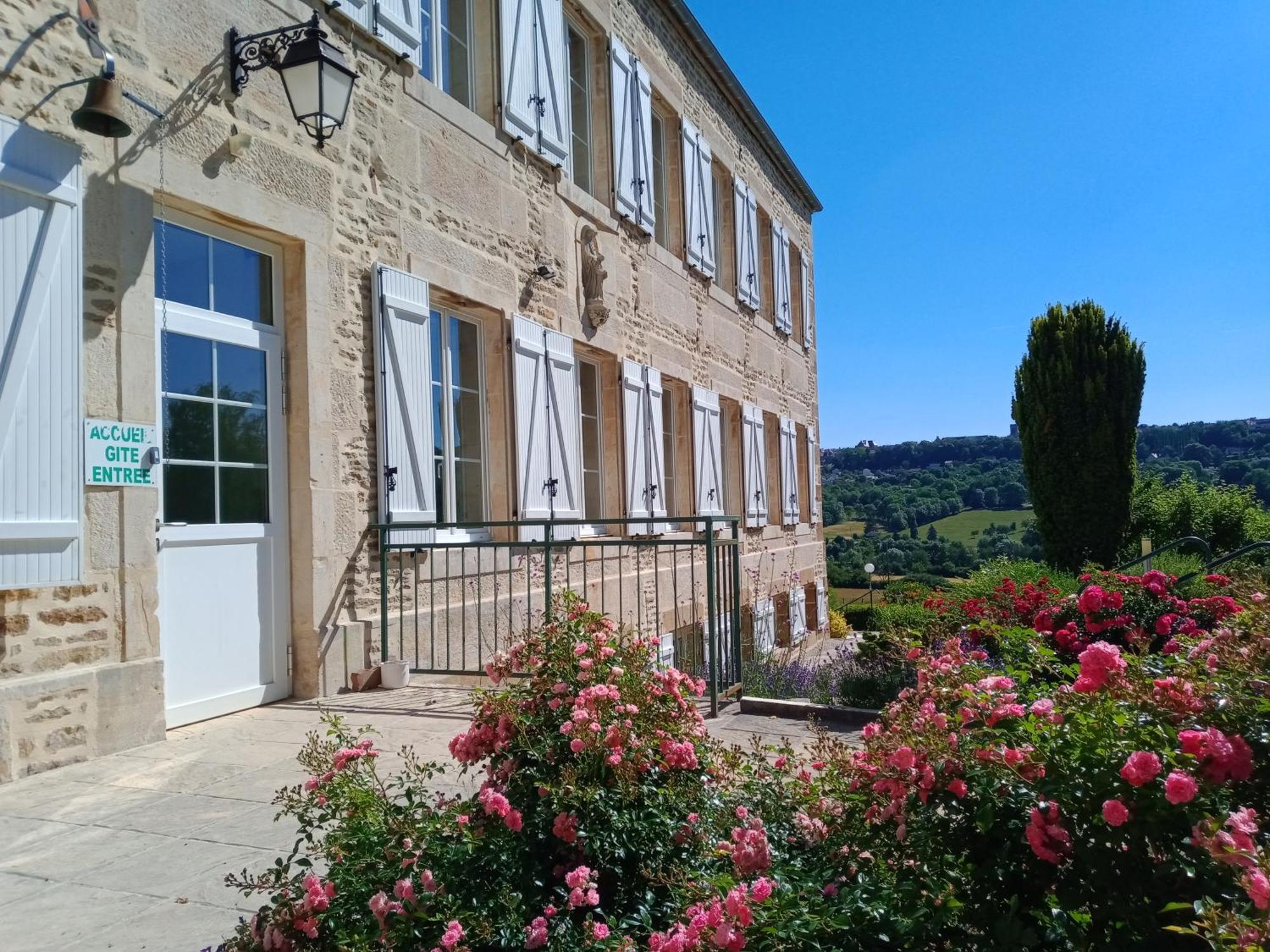Hotel Domaine Ferme Sainte Anne Langres Esterno foto