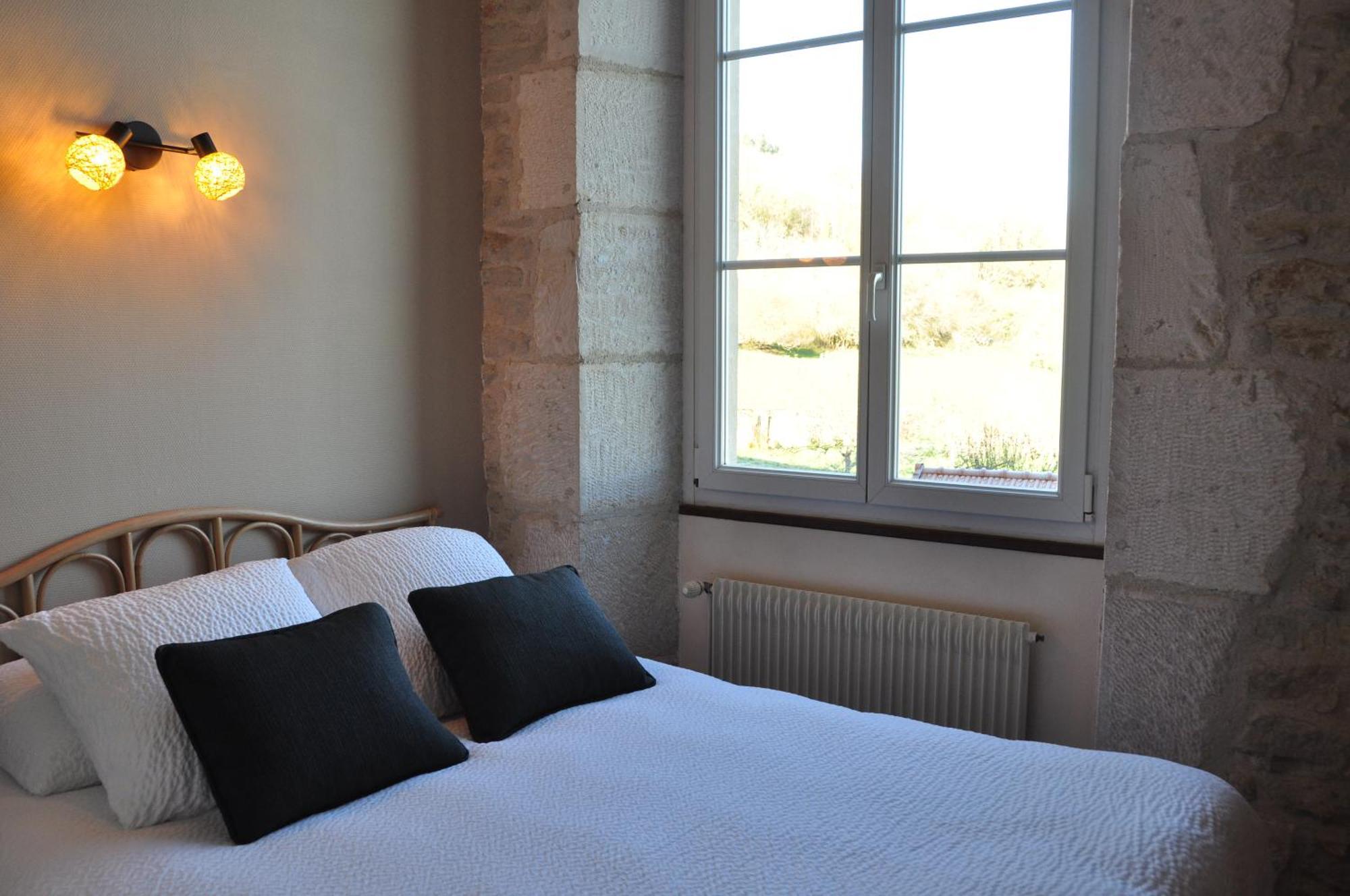 Hotel Domaine Ferme Sainte Anne Langres Esterno foto